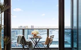 A Cozy 2Br Apt With Harbour Views Free Parking